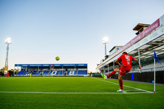 Robert Taylor of Brann takes a corner kick