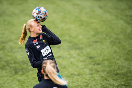 Mia Authen of LSK Kvinner