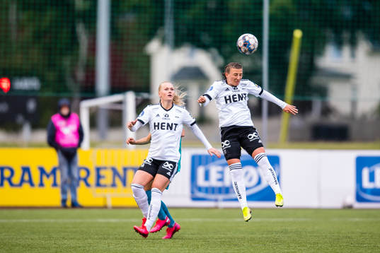Marit Clausen and Siw Døvle of Rosenborg