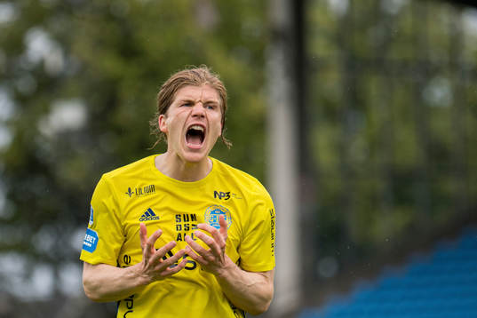 Sundsvalls Oliver Berg reagerar