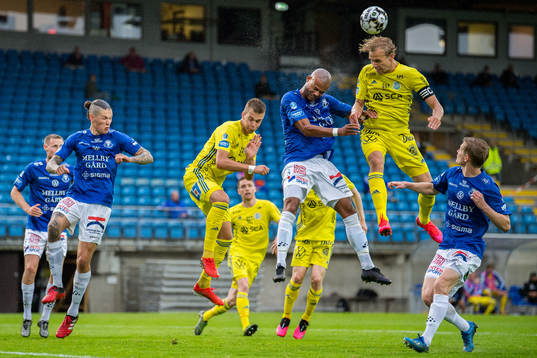 Trelleborgs Salif Camara Jönsson och Sundsvalls Pontus
