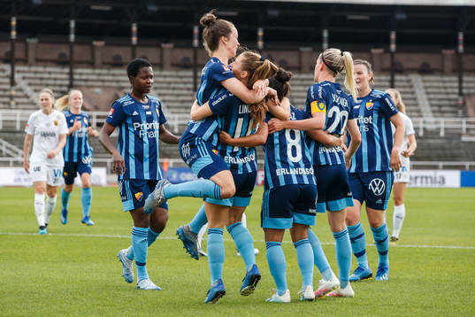 Bläddra bland fler bilder av Fotboll, Damallsvenskan, Djurgården - Umeå