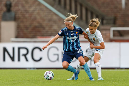 Umeås Therese Simonsson och Djurgårdens Amander Kander