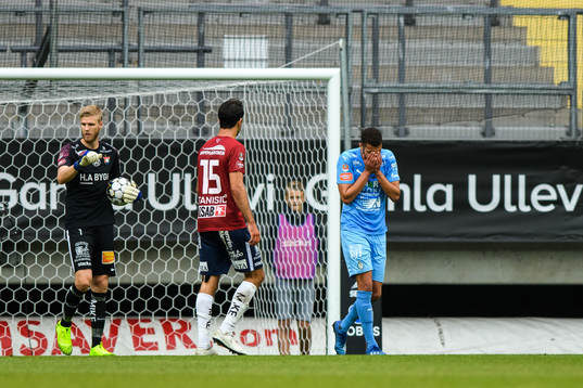AFC Eskilstunas Karim Rossi deppar
