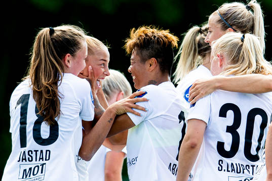 Rikke Bogetveit Nygard of Arna-Bjørnar celebrates with
