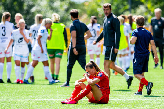 Vilde Fjelldal of Røa looks dejected