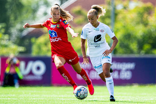 Vilde Fjelldal of Røa and Rikke Bogetveit Nygard of