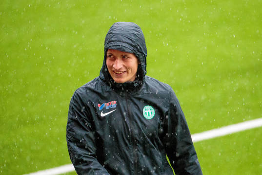 Västerås Douglas Karlberg innan fotbollsmatchen i