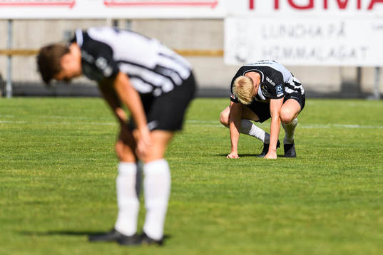 Landskronas Emil Jönsson och Viktor Wihlstrand deppar