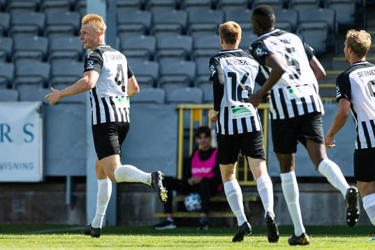 Landskronas Viktor Wihlstrand jublar