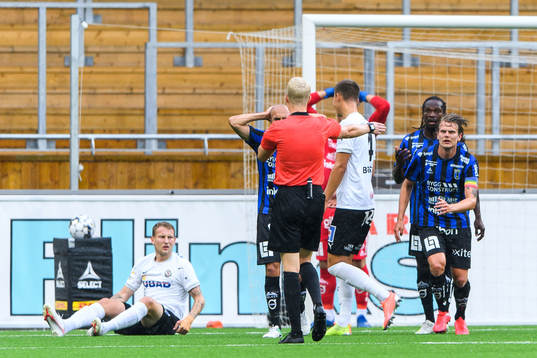 Örebro tilldelas en straff