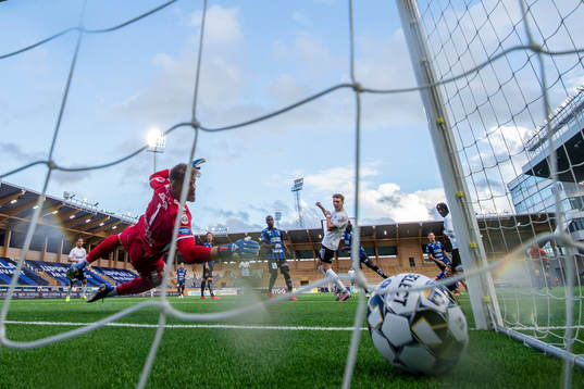 Bläddra bland fler bilder av Fotboll, Allsvenskan, Sirius - Örebro