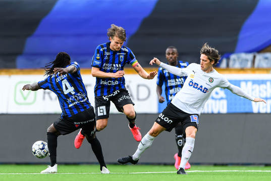 Sirius Kebba Ceesay och Tim Björkström mot Örebros Robin