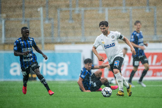 Örebros Nordin Gerzic