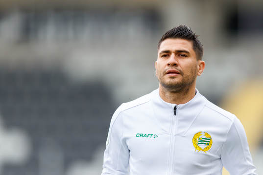 Hammarbys Paulinho värmer upp