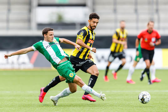 Hammarbys Jeppe Andersen och Häckens Daleho Irandust