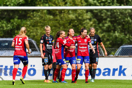 Linköpings Nilla Fischer och Lisa Hurtig deppar medan