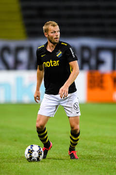 s Sebastian Larsson