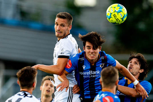 Gustav Valsvik of Rosenborg and Hugo Vegard Vetlesen of
