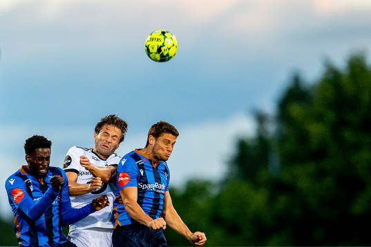 Darren Maatsen of Stabæk, Marius Lundemo of Rosenborg and