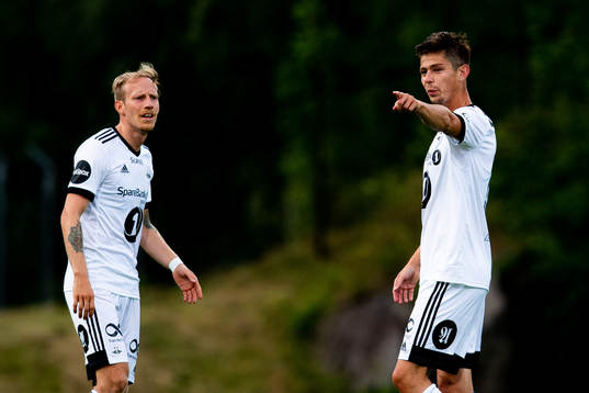 Gjermund Åsen and Torgeir Børven of Rosenborg