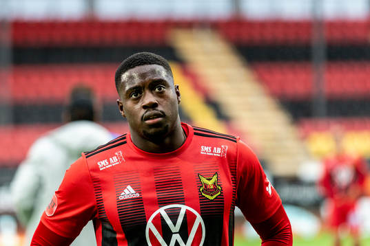 Östersunds Isak Ssewankambo deppar