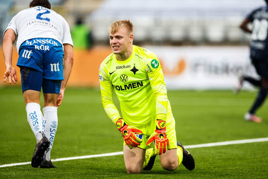 IFK Norrköpings målvakt Isak Pettersson deppar