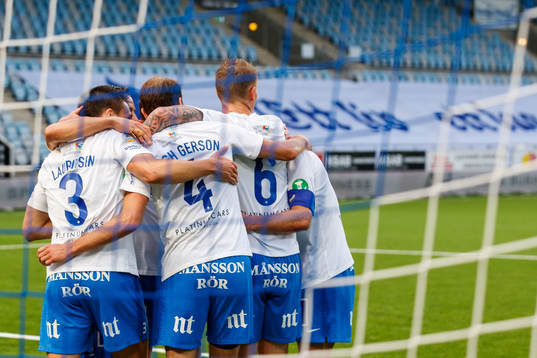 IFK Norrköpings spelare jublar över vinsten