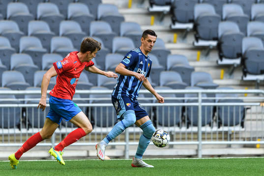 Djurgårdens Haris Radetinac och Helsingborgs Adam Eriksson