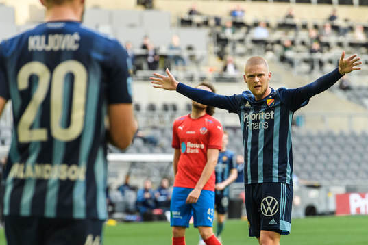 Djurgårdens Kalle Holmberg jublar