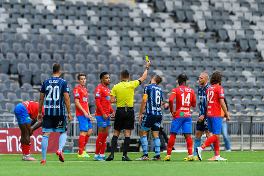 Djurgårdens Jesper Karlström tilldelas en varning