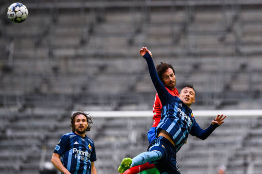 Djurgårdens Fredrik Ulvestad och Helsingborgs Mikkel Mix