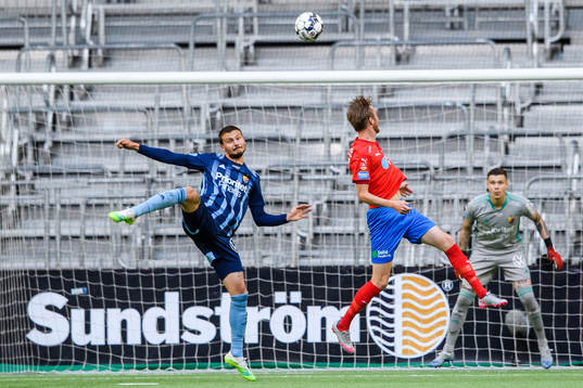 Djurgårdens Erik Berg och Helsingborgs Rasmus Jönsson