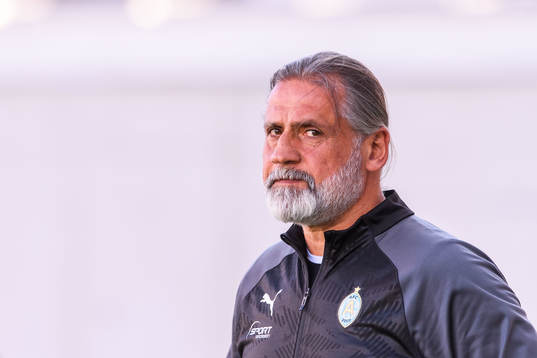 AFC Eskilstunas tränare Özcan Melkemichel