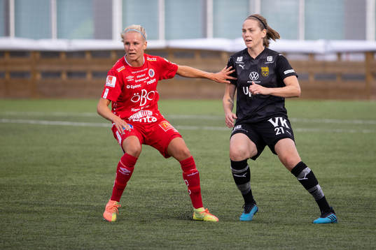 Örebros Nellie Lilja och Umeås Lisa Dahlkvist