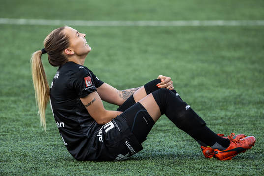 Umeås Johanna Nyman har ont