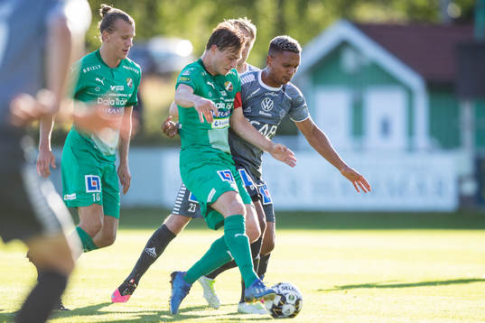 Ljungskiles Linus Dahl och Brages Seth Kanteh Hellberg