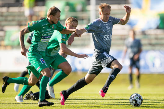 Ljungskiles Joakim Olausson och Brages Oscar Lundin
