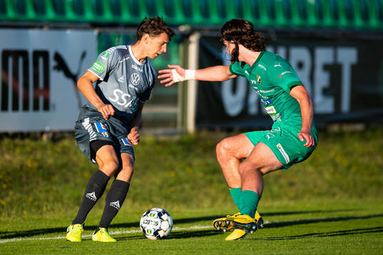 Brages Pontus Jonsson och Ljungskiles Andreas Murbeck