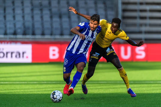 IFK Göteborgs Hosam Aiesh och Elfsborgs Joseph Okumu