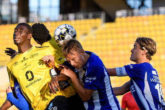 Elfsborgs Marokhy Ndione mot IFK Göteborgs Jesper
