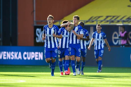 IFK Göteborgs Victor Wernersson jublar med August