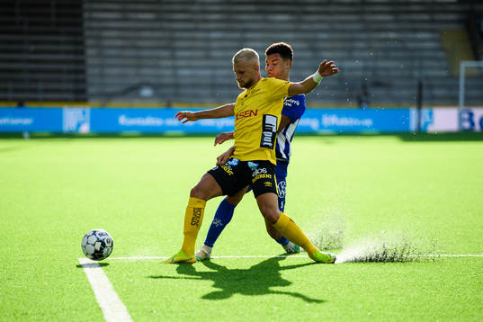 Elfsborgs Simon Strand och IFK Göteborgs Alexander Jallow