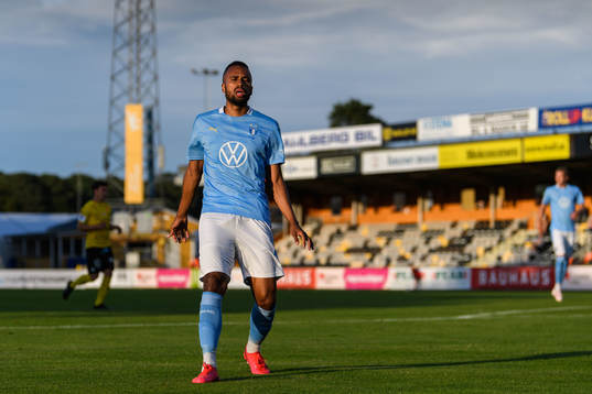 Malmö FFs Isaac Kiese Thelin deppar