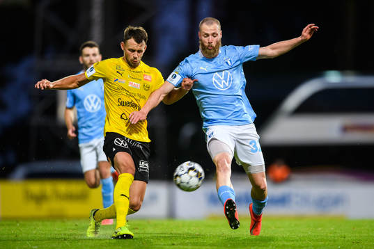 Mjällbys Max Watson och Malmö FFs Jo Inge Berget