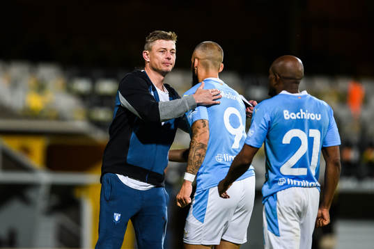 Malmö FFs tränare Jon Dahl Tomasson med Guillermo Molins
