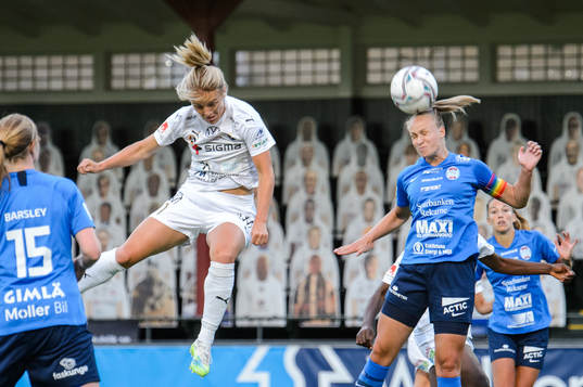 Rosengårds Mimmi Larsson och Eskilstunas Matilda Plan