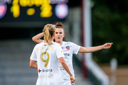 Rosengårds Anna Anvegård och Katrine Veje