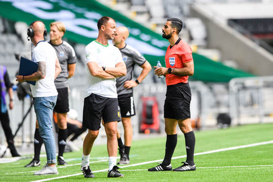Hammarbys assisterande tränare Joachim Björklund och
