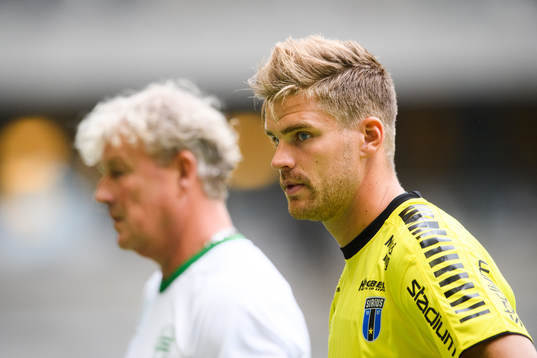 Sirius målvakt Lukas Jonsson
